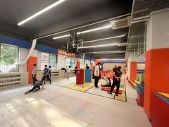 -悦动体能篮球羽毛球网球(三里河店)