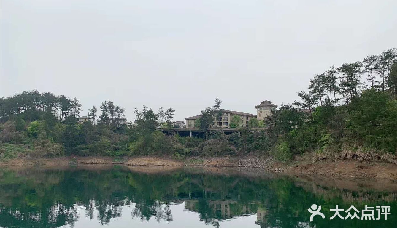 这个地方的风景非常的好，环境非常优美