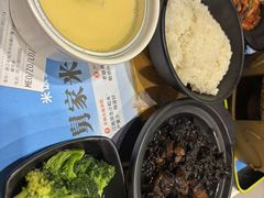 -老娘舅餐厅(黄龙体育中心店)