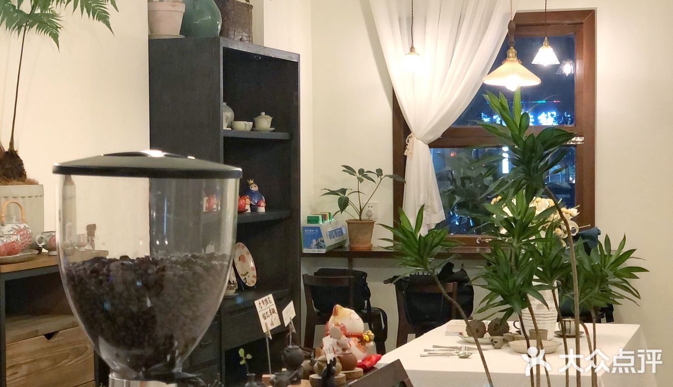 新店|发现一家低调的日系治愈感咖啡馆