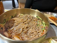 -围炉肉舍丹东海鲜烤肉·烤活鳗(步行街店)