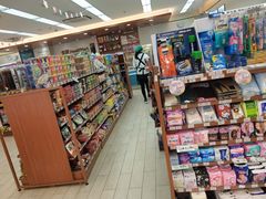 -全家便利店(天目山路三店)