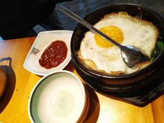 传统石锅拌饭-唯成•韩国炭火烤肉 유성고기