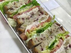 蔓越莓鸡肉三明治-巴黎贝甜(阳光上东店)