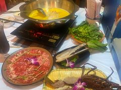 -鲜入围煮花胶鸡海鲜火锅
