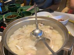 -润园四季椰子鸡火锅(海上世界店)