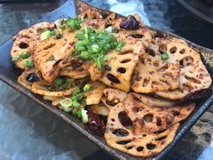 -何师烧烤·香辣蟹·川菜·30年老品牌(太古里旗舰店)