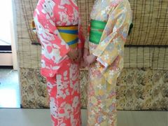 -东京都浅草樱花和服租赁店
