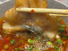 -肖肖酸萝卜鱼火锅(总店)