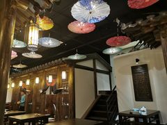 大堂-聚汇三少·龙虾·中餐厅(莫邪路新天地店)
