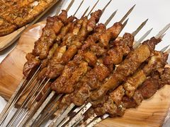 -牧场烧烤餐饮广场