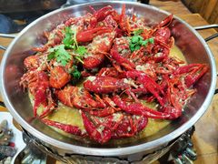 -老东镇啤酒屋海鲜加工·蒸汽海鲜·海鲜烧烤(台东店)