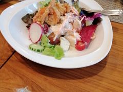 -Chom Cafe and Restaurant