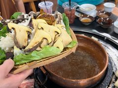 -阿山卓·野生菌火锅·纳西火塘烤肉