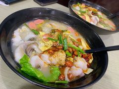 酸汤鱼米线-缘久缘米粉(新街口店)