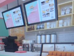 -咖咖熊蛋糕定制·英国蓝风车动物性淡奶油