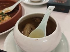 -五谷芳乳鸽王(海景店)