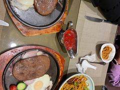 -戈尔登酒店·满堂彩咖啡厅