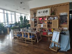 -奔驰北京极光星徽(四元桥店)