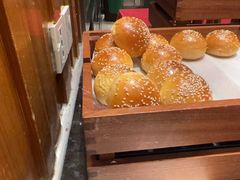 -亚龙湾希尔顿自助餐厅·海鲜·烧烤·沙滩BBQ·现场乐队