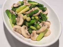 -楚山晓·湖北菜(武汉光谷K11店)