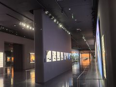 -罗红摄影艺术馆