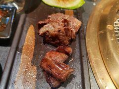 -铭牛烧肉·和牛海鲜自助(高新月牙湖店)