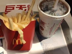 -麦当劳(中山公园龙之梦店)