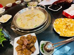 酸汤兔大锅-老来福·非遗酸汤兔(凯旋路店)