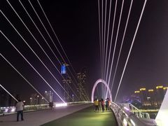 -南京眼步行桥