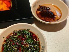 -老牌坊云南鱼豆花火锅(哈西万达店)