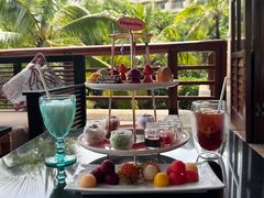 -亚龙湾喜来登·美景台大堂吧