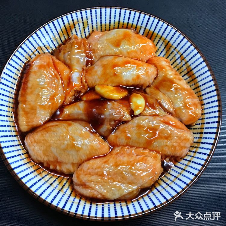 鲜嫩多汁，香到流口水的叉烧鸡翅