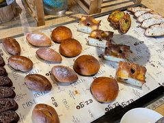 -大中华希尔顿酒店-念自助餐·嗨啤·小龙虾