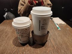 -星巴克臻选(南京金茂览秀城店)