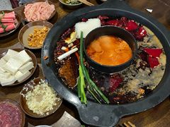 -黄潇洒老火锅(九眼桥宏济巷店)