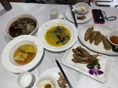 -老人和饭店(淮海中路店)
