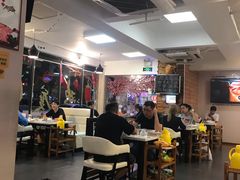 大堂-三头牛·潮汕牛肉生蚝火锅 (夏湾店)