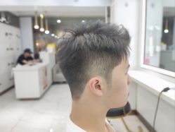 -镁连社·美联社