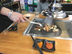 -肉甲韩国木炭烤肉(新壹街1店)
