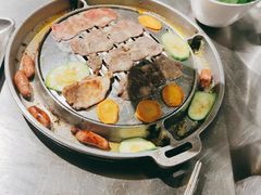 -哈哈碳都·牛肋条无限自助烤肉(台江万达店)
