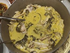 -鑫巴蜀小镇 · 水煮鱼专研店(玉桥店)