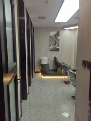 -TOP HAIR SALON