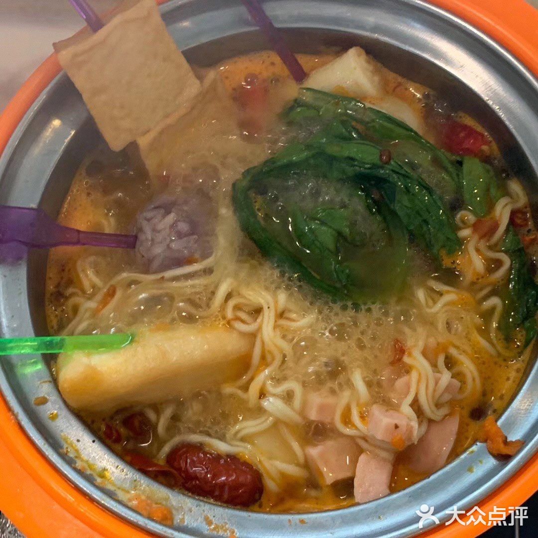 吃了这么多家小吃快餐,我还是更爱南京审计大学泽园食堂,环境味道都没