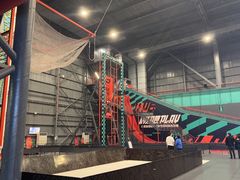 -极限PLAY运动娱乐新世界·团建派对表演休闲馆·室内高空游乐园