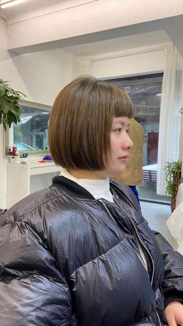 打分 高遥发型师,找他弄头发n年,一直没有让我失