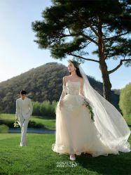 -都市丽人婚纱摄影