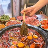 关于成都一家本地人都爱吃的市井老火锅！