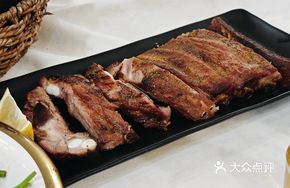 Fruit Wood Grilled Spare Ribs