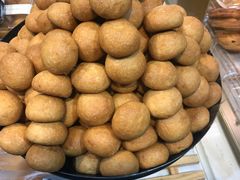 火腿小月饼-昆明冠生园·蛋糕·面包(朗悦湾店)